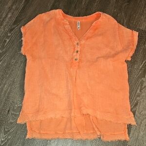 Zenana Womens Bright Coral colored Vneck Cotton Gauze Top. Sz S/M. High/Low!!!